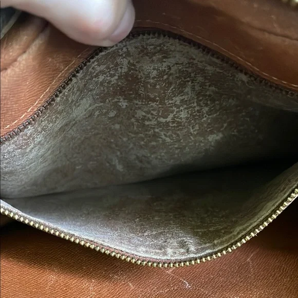 Louis Vuitton Vintage Jeune Fille Monogram Crossbody - Picture 8 of 11